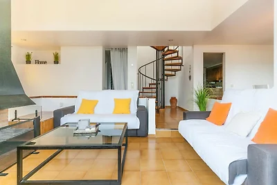 Schönes Ferienhaus mit Schwimmbad