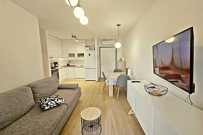 One Bedroom Apartment with Private Garden