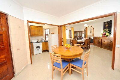 Villa im typisch portugiesischen Stil, ruhige...