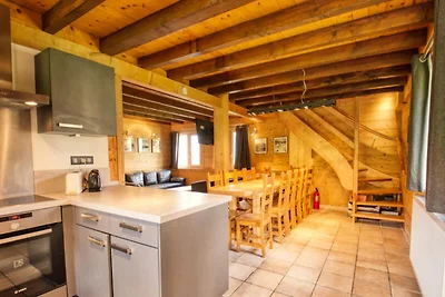 Poya Castle Chalets f�r zwצlf Personen