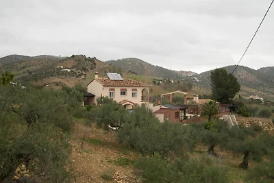 Rustikale Villa in Alora mit Swimmingpool