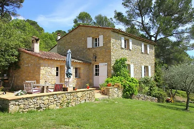 Ruhiges Landhaus mit Swimmingpool in Fayence