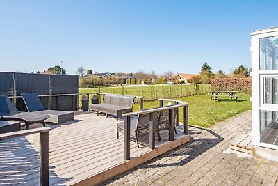 Pleasant Holiday Home in Juelsminde with...
