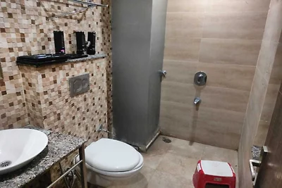 Hotel O Sector 52 Chandigarh
