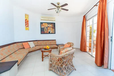 Casa a Bahía Feliz vicino al mare