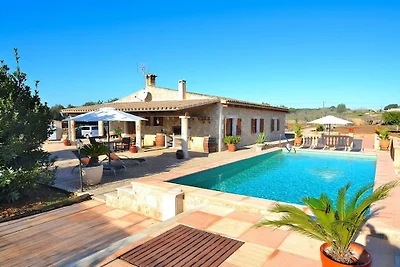 Finca in Ariany mit Schwimmbecken