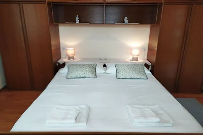Two Bedroom Apartment with Terrace(A1)