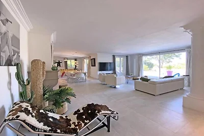 Ferienhaus in Saint-Tropez mit beheiztem Pool