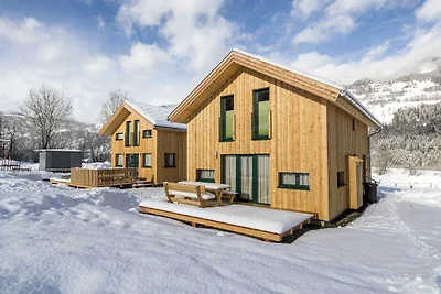 Schönes Chalet mit Whirlpool