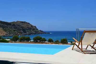Villa in Sfinari with swimming pool