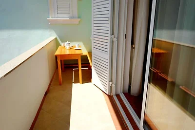 Apartment in Kampor mit Balkon