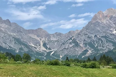 Chalet in Dienten mit Ski-In und Sauna