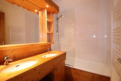 BLICK AUF DIE PISTEN, OBERGESCHOSS - MERIBEL...