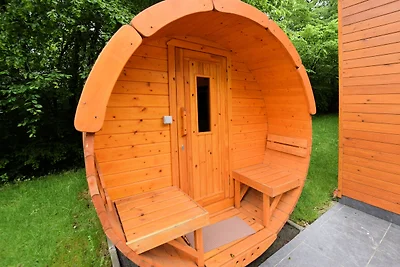 Luxuriöses Chalet in Beauraing mit Sauna