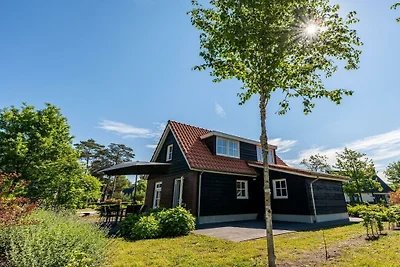 Casa de vacaciones en Lochem con terraza.