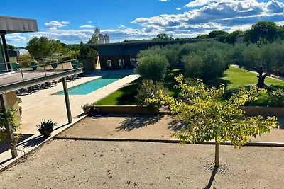 Provenzalische Villa mit Garten und Pool