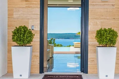 Luxury Villa Michele with heated pool
