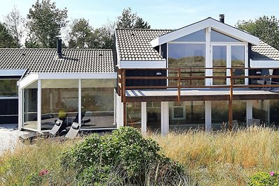 Atemberaubendes Ferienhaus in Ålbæk mit Pool