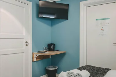 Schönes Hotelzimmer mit kostenlosem Frühstück