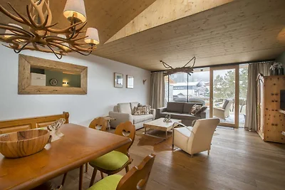Moderne Wohnung mit Balkon und Zugang zur...