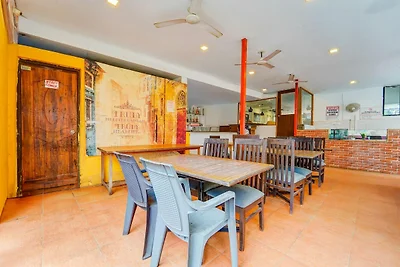 Super Townhouse Calangute - Baga Circle