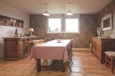 Chalet in Raon-l'Étape am See