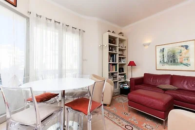 3-Zimmer-Wohnung im Stadtzentrum, in der Nähe...