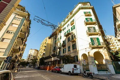 Arenella Familieappartement