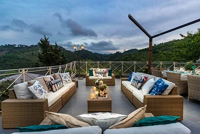 Großzügige Villa in Camaiore mit Terrasse