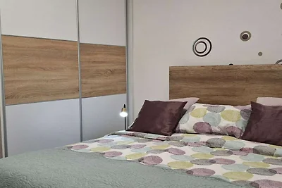 Two Bedroom apartment with Terrace (Cvita)