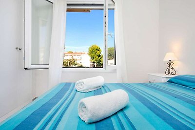 Apartment mit Gemeinschaftspool für 4...