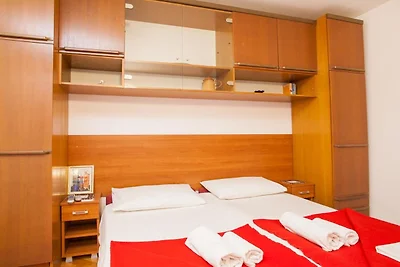 Studio with External Bathroom 2