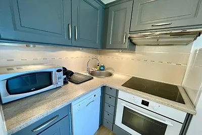 Apartment mit Zugang zu Garten und Pool