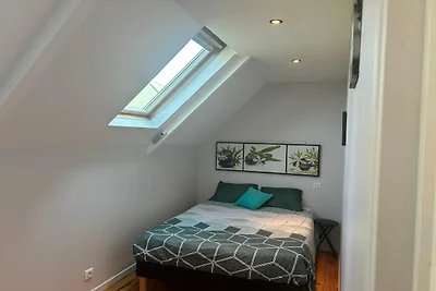 Huis met terras op het zuiden en omheinde...