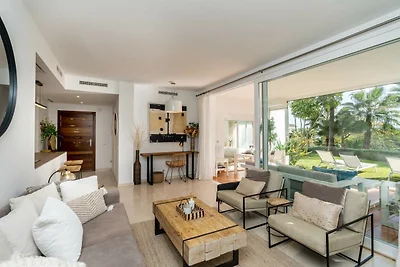 Charming 2-Bed Retreat Alcazaba Lagoon (304)