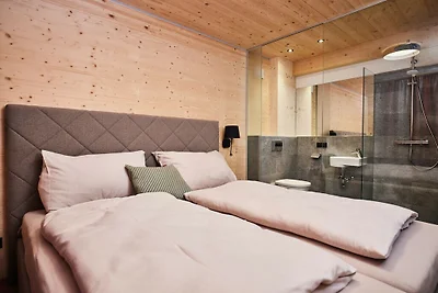 One-bedroom cabin