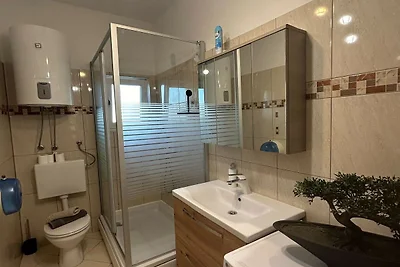 Villa Julia - Two Bedroom Apartment 6