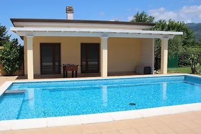 Villa Anna, Camaiore