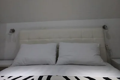 Villa Lika Annex - Double Room 3 (small room)