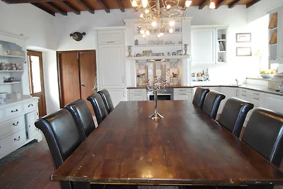 Luxuriöses Haus in einem ruhigen Anwesen mit...