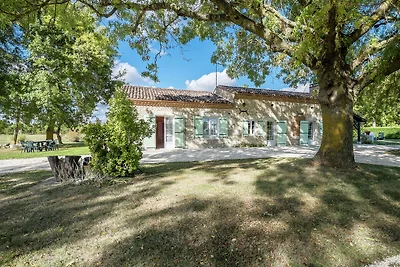 Geräumiges Ferienhaus mit Terrasse