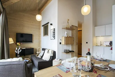 PHOB44 Appartamento atipico con travi a vista...