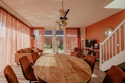 Modern toevluchtsoord aan het water