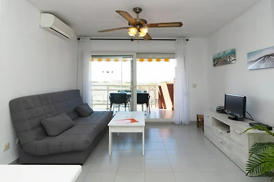 Wohnung in Roses mit Terrasse