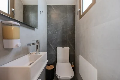 Villa in Viran Episkopi mit Privatpool