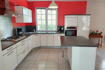 Bretonisches Ferienhaus in ruhiger Lage mit K...