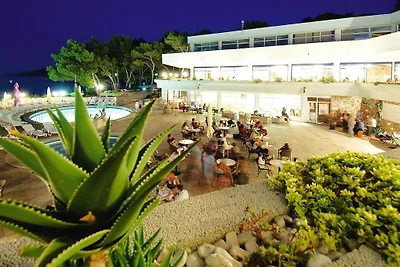 Apartment Fontana Resort in Jelsa mit Pool