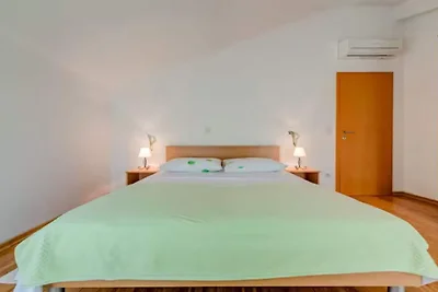 Mise Holiday Apartments - Two bedroom apartme...