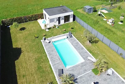 Komfort am Pool in der Nähe von Le Mans