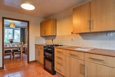 Spacious holiday home in Sennen, No deposit